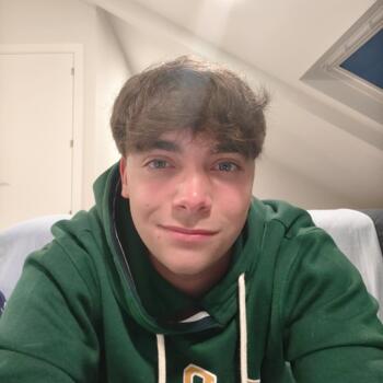 Babysitter Illescas: Armando