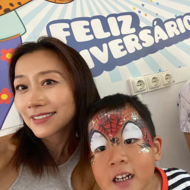 Trabalho de babysitting em Cascais: Sophie Zhenhai