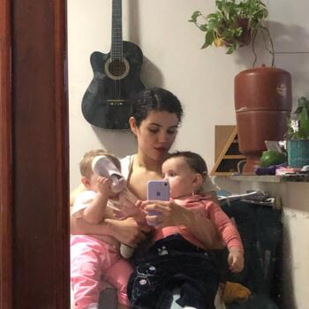 Emprego de babá em Marialva: Deisyanne