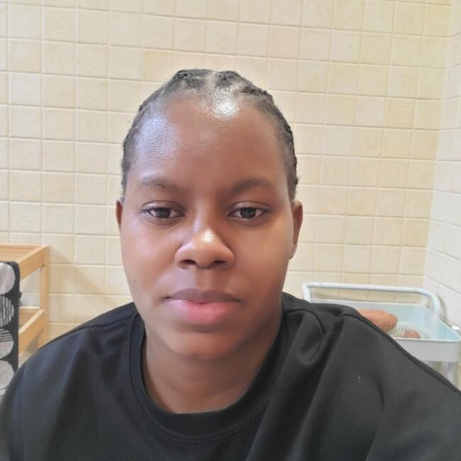 مربية أطفال في دبي: Ann