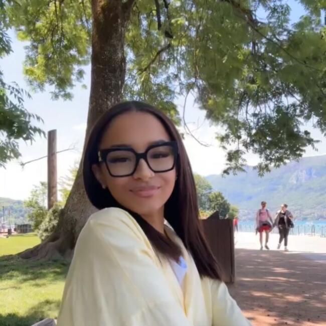 Babysitter in Saint-Jorioz: Ines