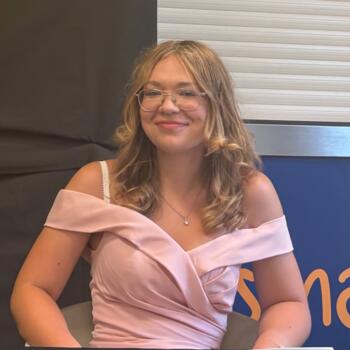 Babysitter in Ochten: Nadia