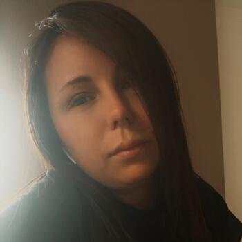 Babysitter in Dunkirk: Marina