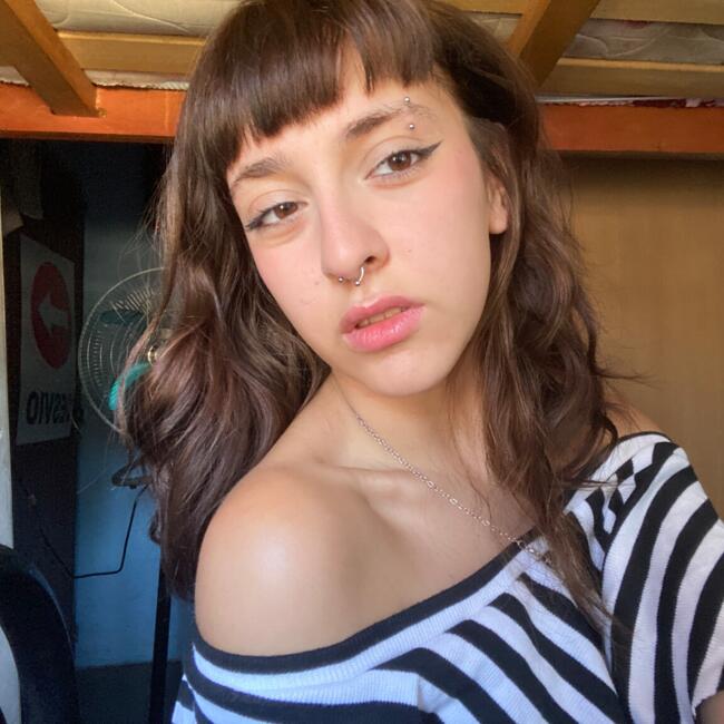 Niñera en Quilmes: Camila