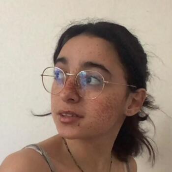 Baby-sitter in Nantes: Nejma