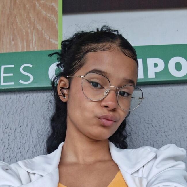 Babysitter in Rio de Janeiro: Yasmim