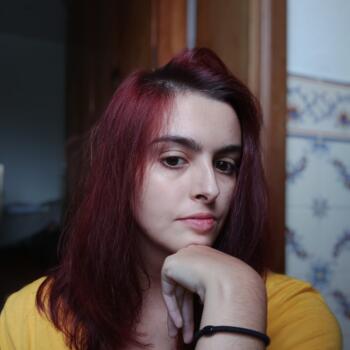 Babysitter em Cruz Quebrada: Joana