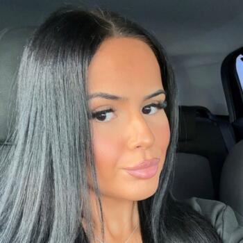 Babysitter in Edegem: Dina