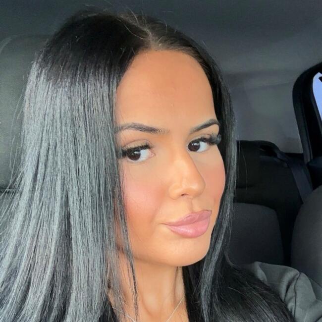 Babysitter in Edegem: Dina