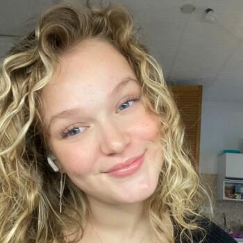 Babysitter in Kassel: Maya