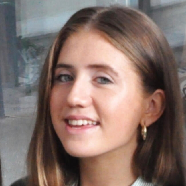 Babysitter in Dún Laoghaire: Emily