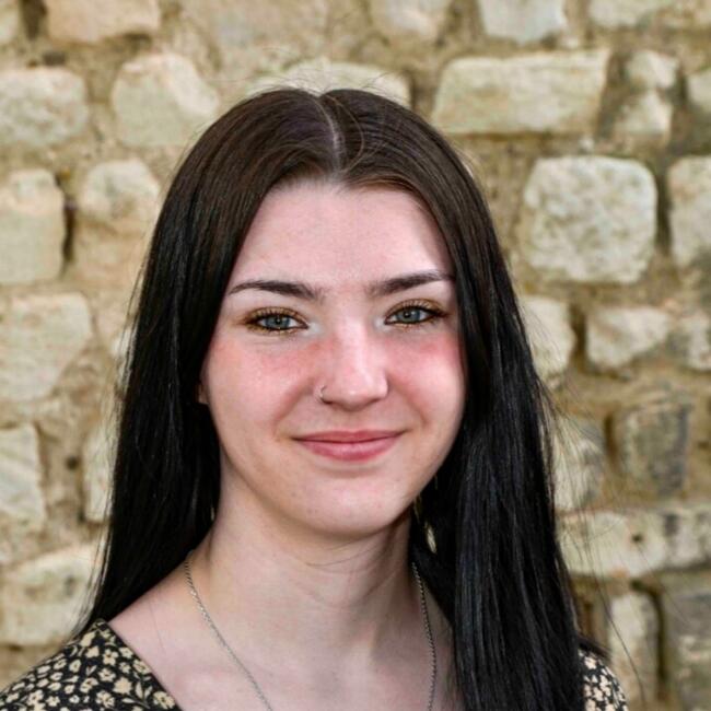 Babysitter in Istres: Solène