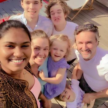 Baby-sitter in Saint-Cloud: Akhila