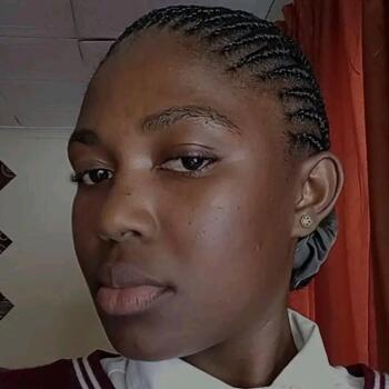 Babysitter in Matsulu: Happiness