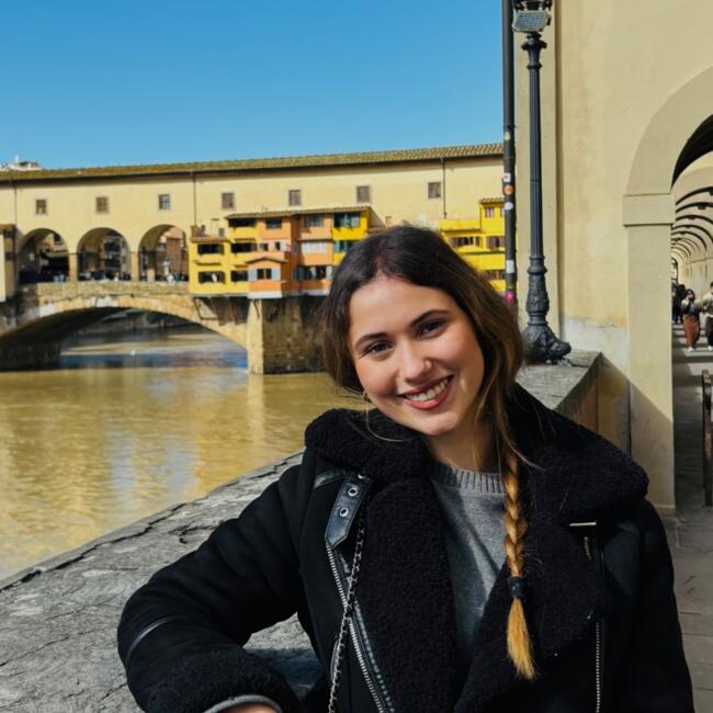 Babysitter in Marbella: Lola