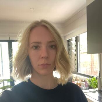 Babysitter in Sydney: Sarah