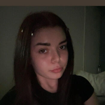 Babysitter in Courbevoie: Eva