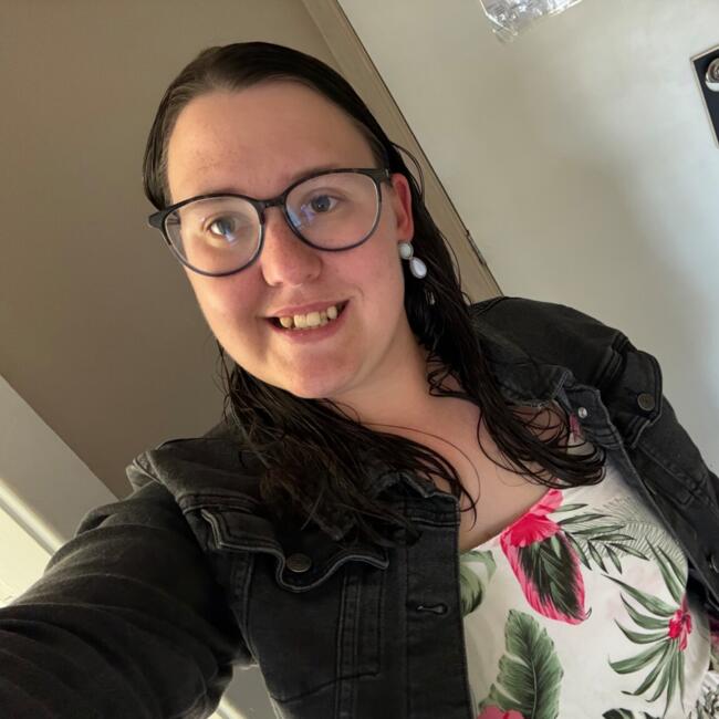 Babysitter in Sydney: Alison