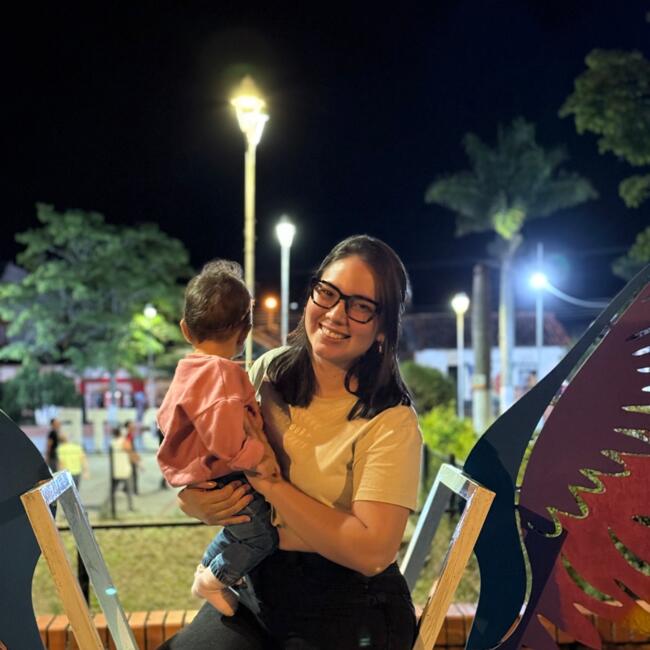 Trabajo para niñera en Piedecuesta: Angie Natalia