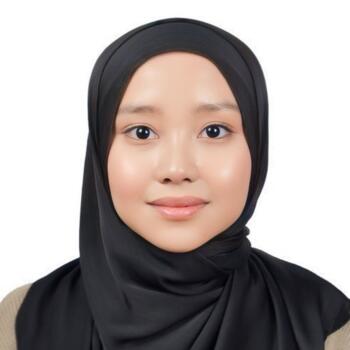Babysitter in Kuang: Nur Farah Lahaji Awang