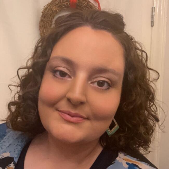 Babysitter in Brentwood: Amy