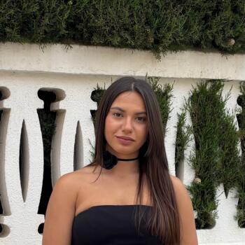 Niñera Linares: Inés