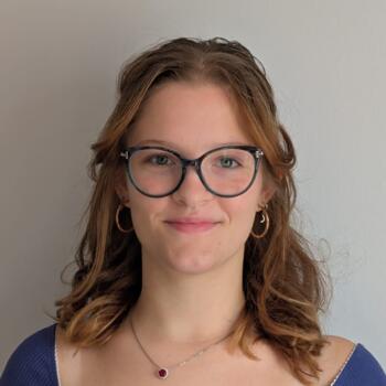 Babysitter Burlington: Mikaela