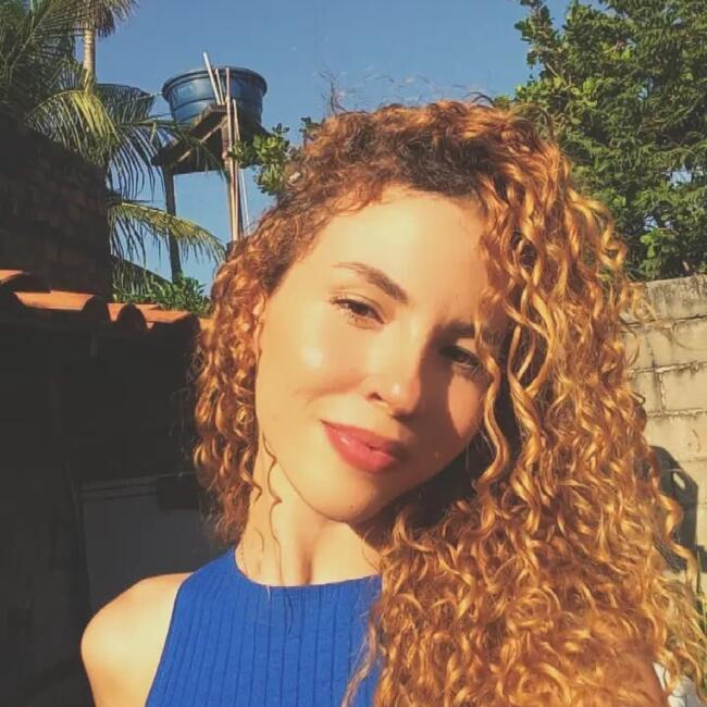 Babá em São Luís: Islana