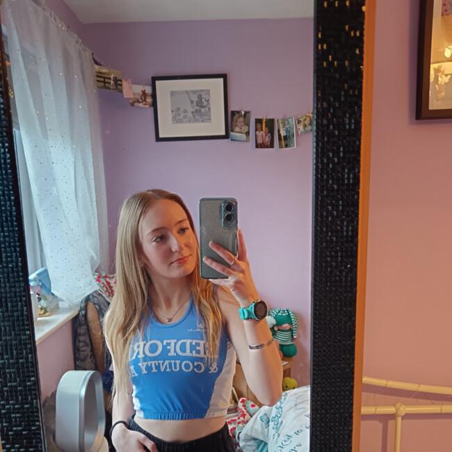 Babysitter in Bedford: Ellie