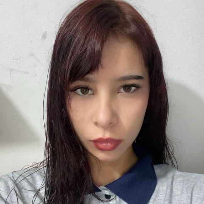Babysitter in Medellín: Valentina