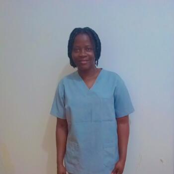 مربية أطفال الدوحة: Akello I am caring patient and