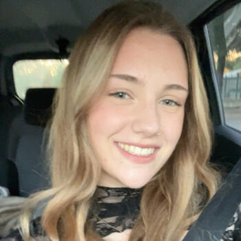 Babysitter in Saint-Pé-de-Bigorre: Jade