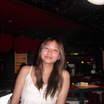 Babysitter in Singapore Island: Rachael