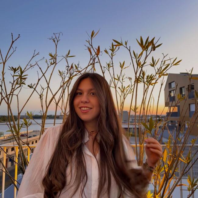 Babysitter in Bologna: Adriana