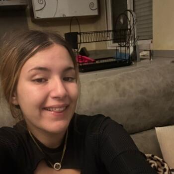 Babysitter in Gelves: Ainhoa