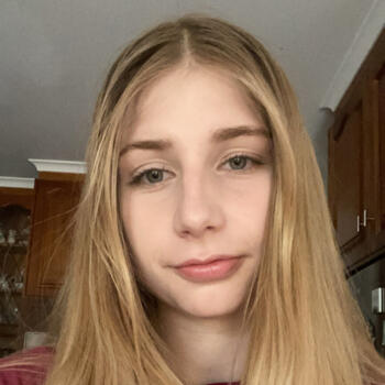 Babysitter in Adelaide: Serena