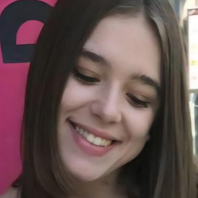 Babysitter in Jœuf: Lola