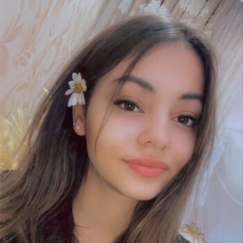 Varuška v Serdica: Lea