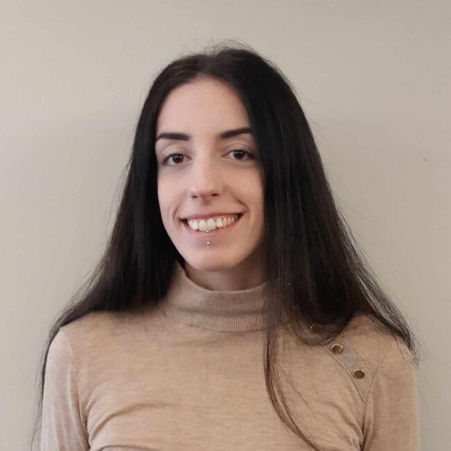 Δουλειά για babysitter στην περιοχή Βύρωνας: Θεοδώρα