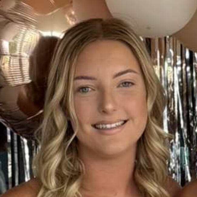 Babysitter in Tamworth: Indy