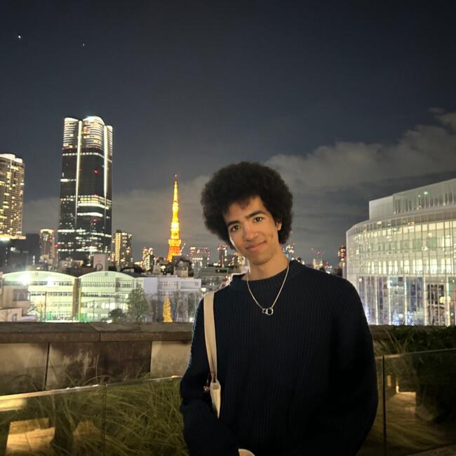 横浜市 のベビーシッター: Xavier