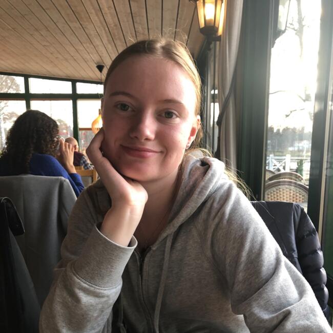 Babysitter in Stockholm: Fanny