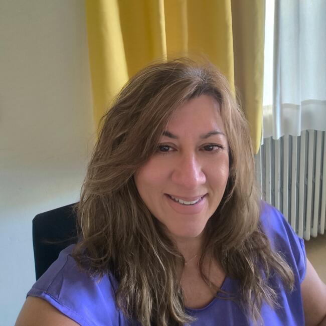 Babysitter in Gerakas: ΑΝΝΑ