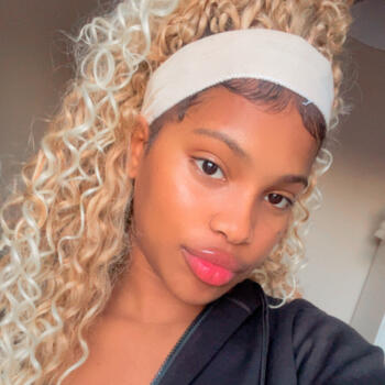 Babysitter in Genk: Edilayne