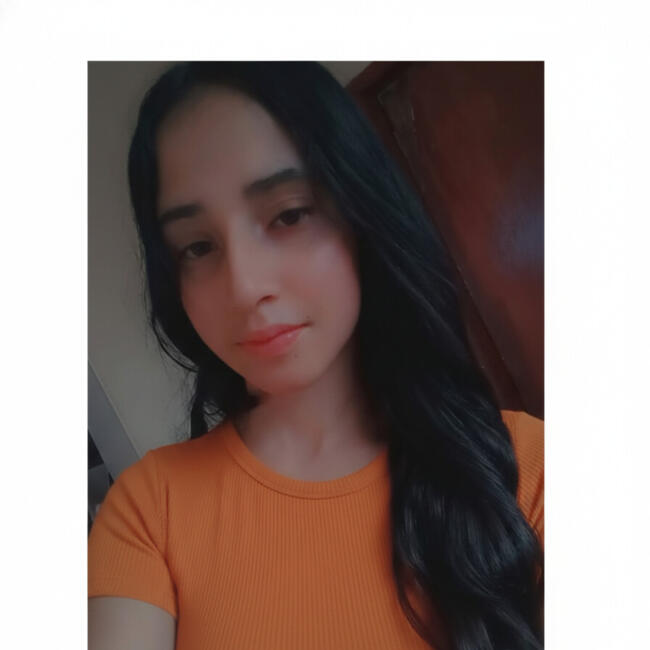 Babysitter in Cascavel: Laura