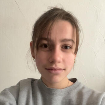 Babysitter in Embrun: Nina