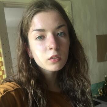 Babysitter in Hong Kong: Līva