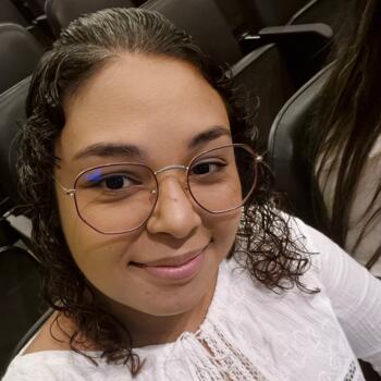 Babysitting job in Governador Valadares: babysitting job Jenniffer