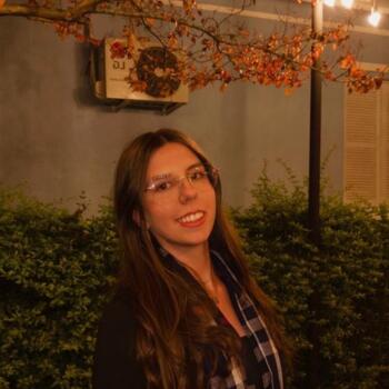 Babysitter in Nova Hartz: Amanda