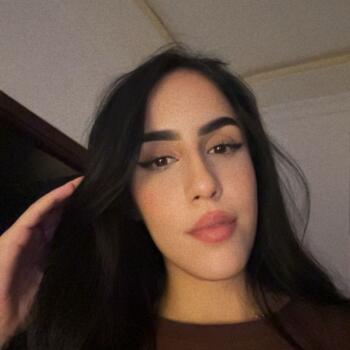 Babysitter in Salé: هبة صندوق